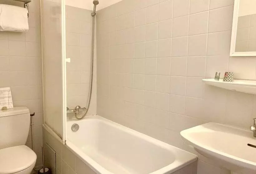 Отель Des Quatre Saisons