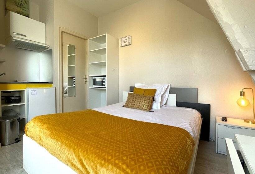 هتل Des Quatre Saisons