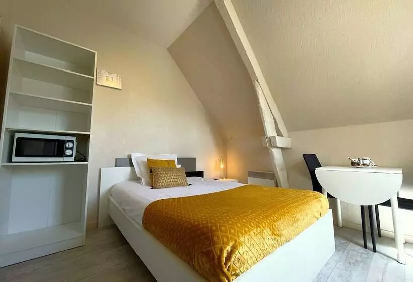 Отель Des Quatre Saisons