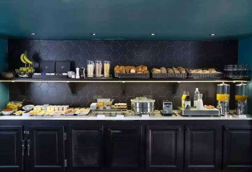 Отель Diana Dauphine