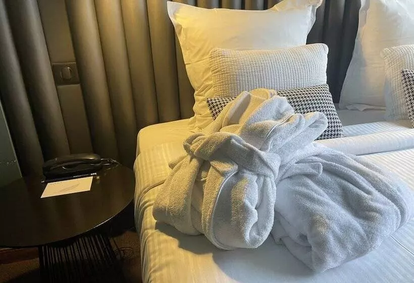 Отель Diana Dauphine