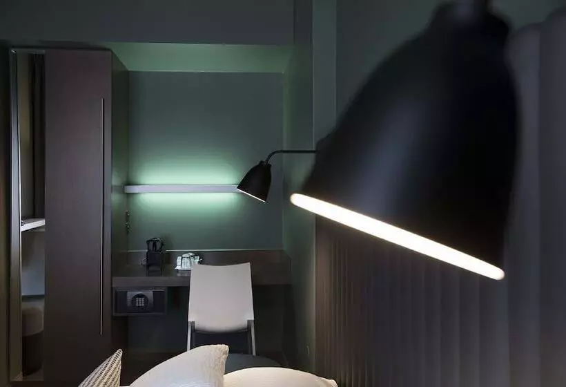 Отель Diana Dauphine