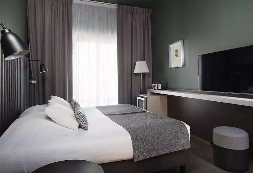 Отель Diana Dauphine