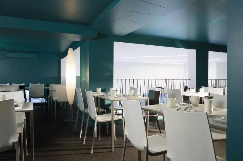 Отель Diana Dauphine