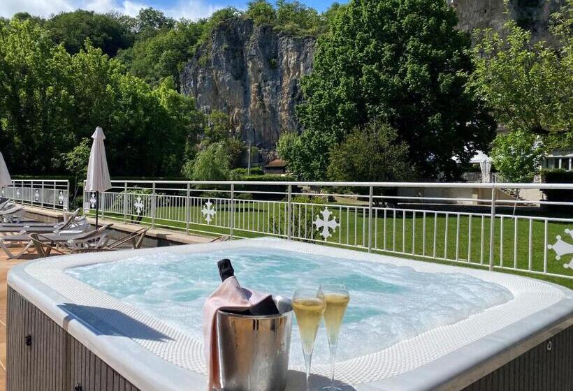 בית מלון כפרי Logis Hôtels Hôtel Restaurant Domaine Les Falaises