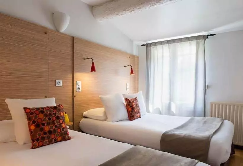 ホテル Edmond Rostand