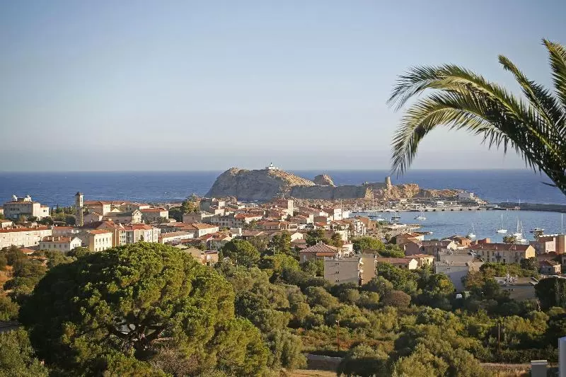 هتل Funtana Marina