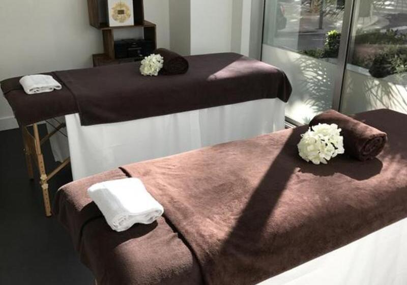 هتل Gounod Fully Renovated