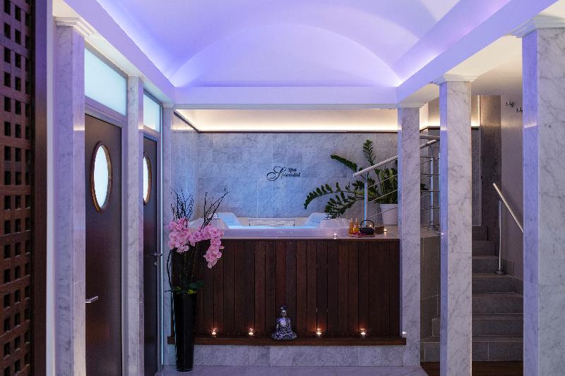 هتل Gounod Fully Renovated