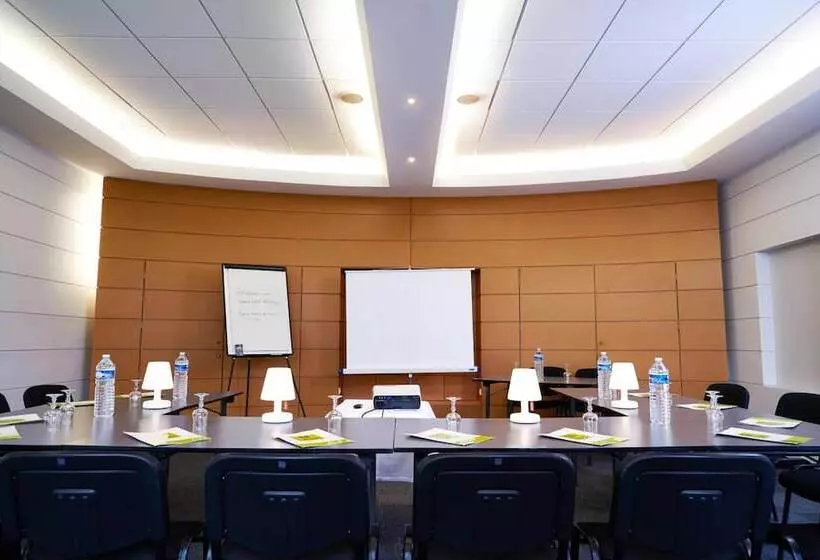 Logis Hotels Grand Hotel D Orléans