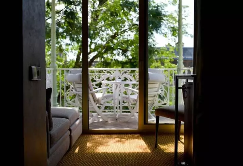 Szálloda Grand Hôtel Du Lion D Or