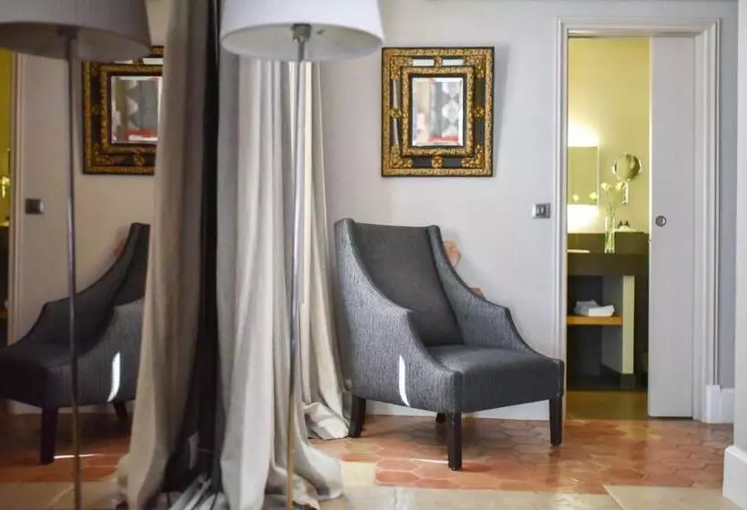 Szálloda Grand Hôtel Du Lion D Or