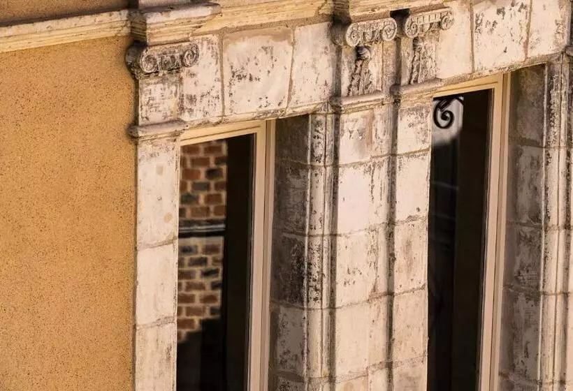 Szálloda Grand Hôtel Du Lion D Or