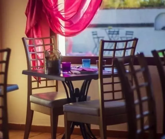 酒店 Hôtel La Palunette