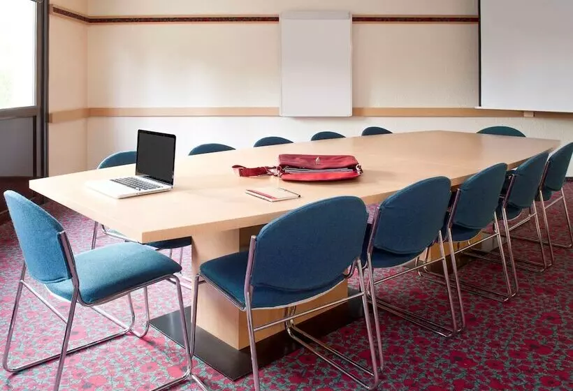 B&b Hotel Blois Nord Vallée Maillard