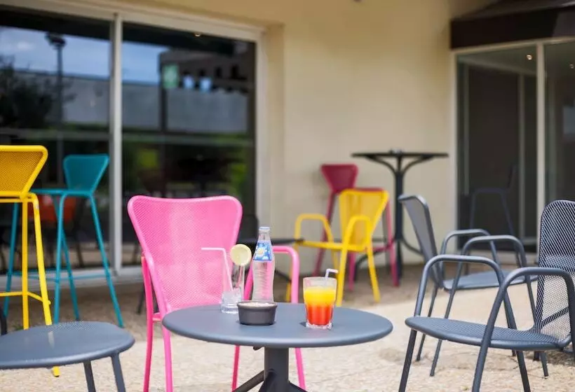 هتل Ibis Carcassonne Est La Cité