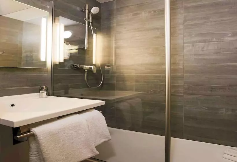 هتل Ibis Carcassonne Est La Cité