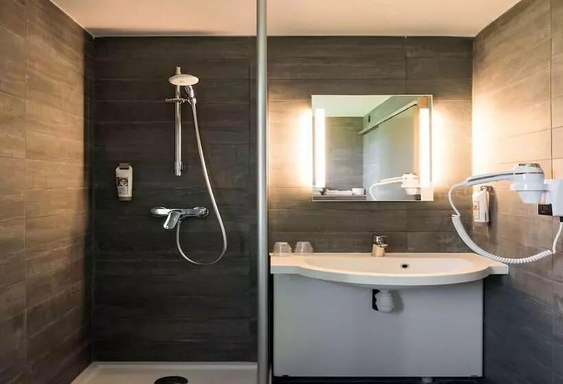 هتل Ibis Carcassonne Est La Cité