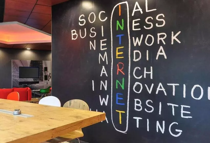 בית מלון כפרי Ibis Le Puyenvelay Centre