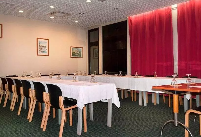 בית מלון כפרי Ibis Le Puyenvelay Centre