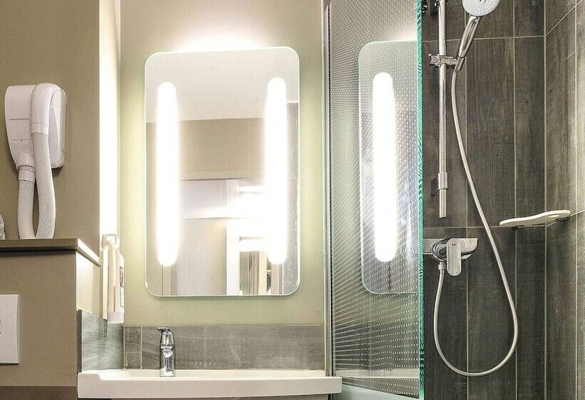 هتل Ibis Lyon Villefranchesursaône