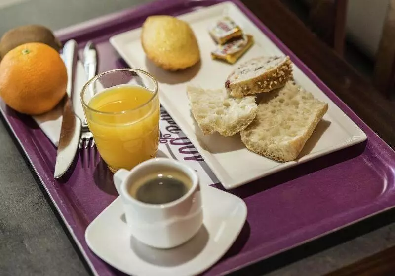 Отель Ibis Moulins