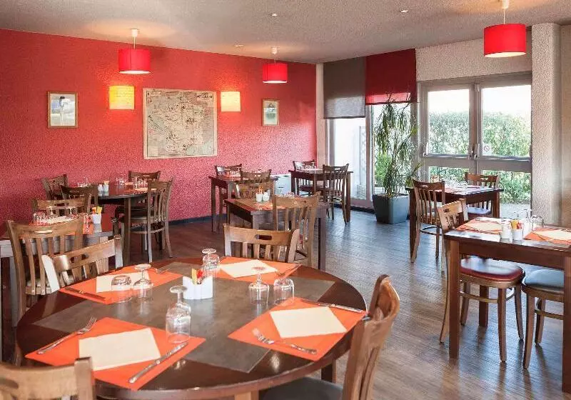 Отель Ibis Moulins