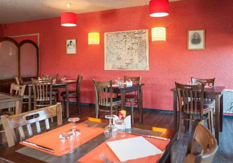 Отель Ibis Moulins