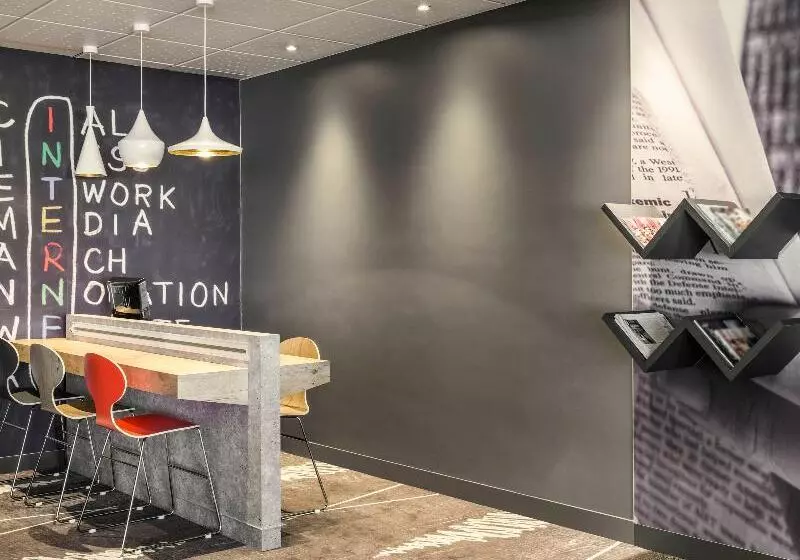 Hotel Ibis Paris Porte De Bagnolet