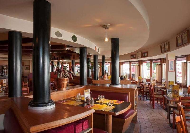 Отель Ibis Tours Nord