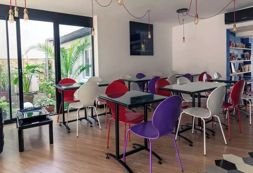 ホテル Kyriad Paris 12 Nation