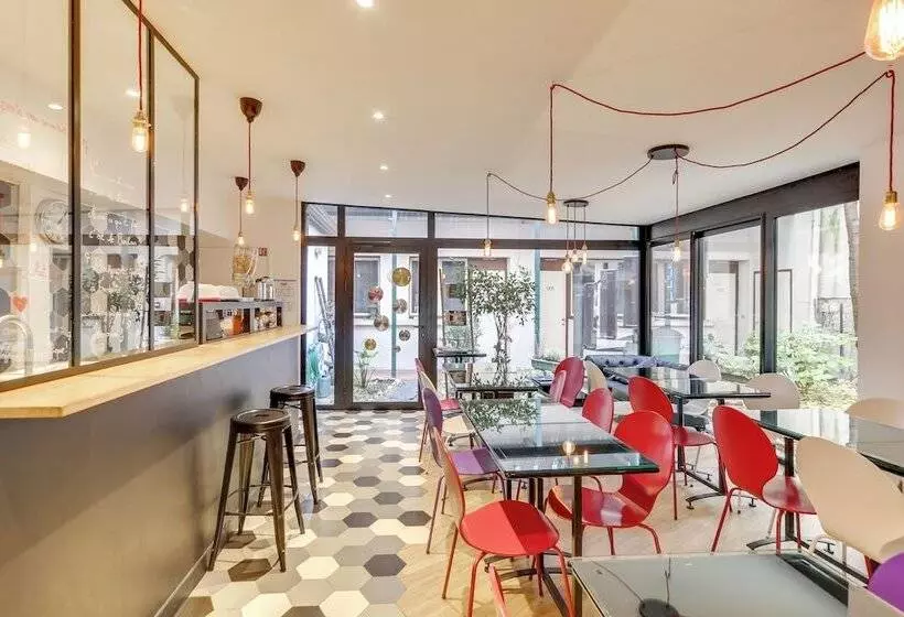 ホテル Kyriad Paris 12 Nation