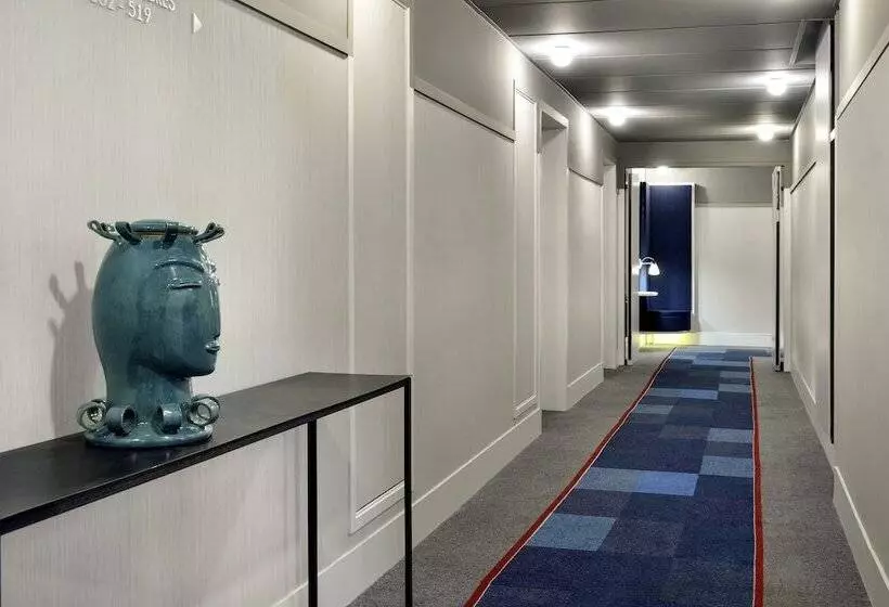 ホテル L Echiquier Opera Paris  Mgallery