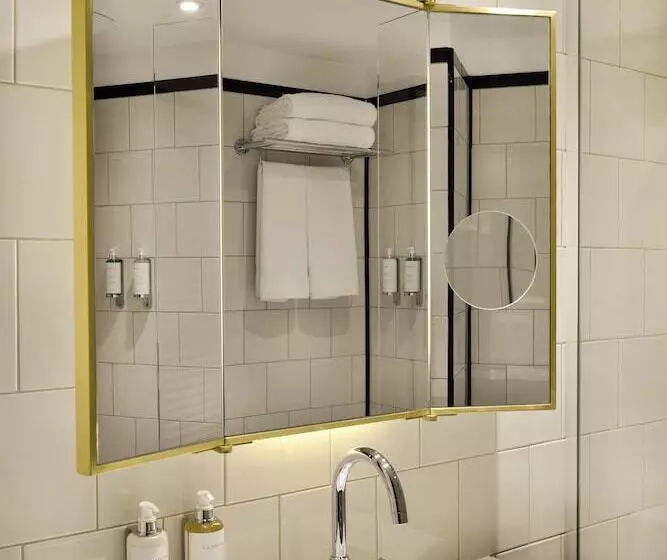 ホテル L Echiquier Opera Paris  Mgallery