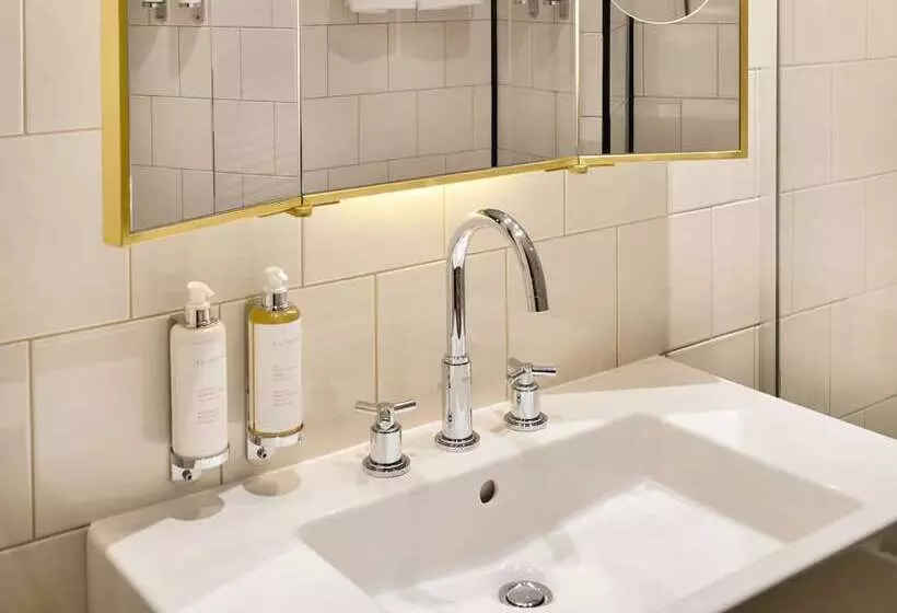 ホテル L Echiquier Opera Paris  Mgallery