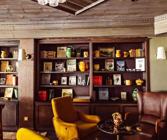 Hôtel Le Fitz Roy, A Beaumier