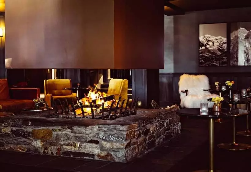 Hôtel Le Fitz Roy, A Beaumier