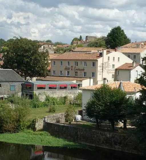 ホテル Logis Hôtel Emeraude