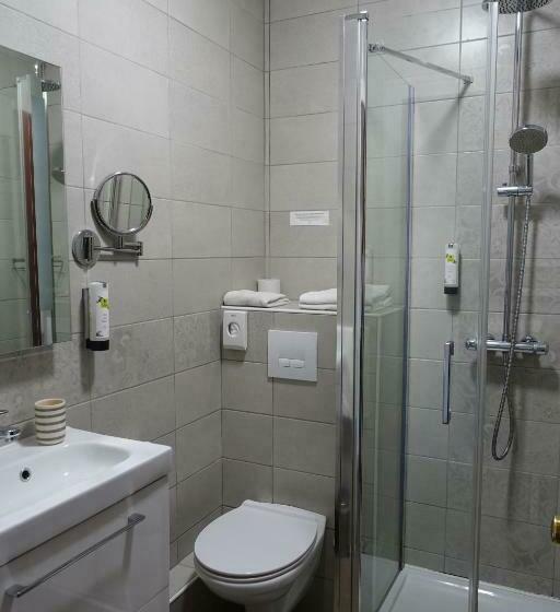 בית מלון כפרי Logis Hôtel Emeraude