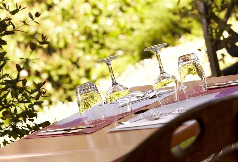 فندق Campanile Saumur