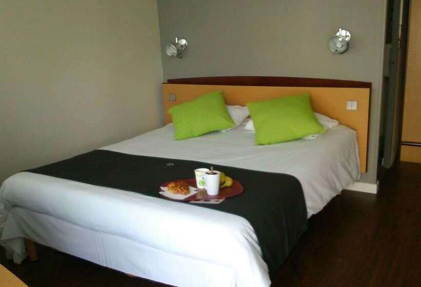 فندق Campanile Saumur