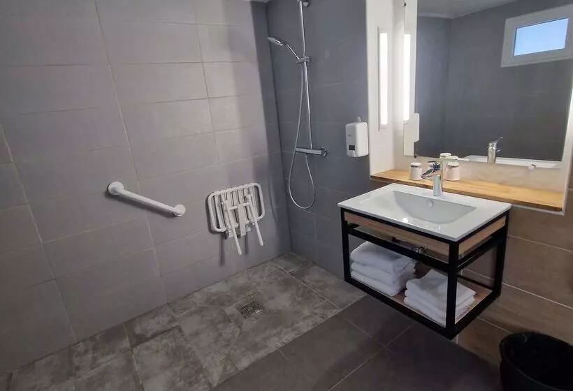 فندق Campanile Saumur