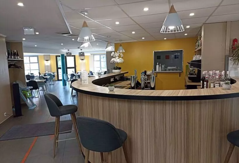 فندق Campanile Saumur