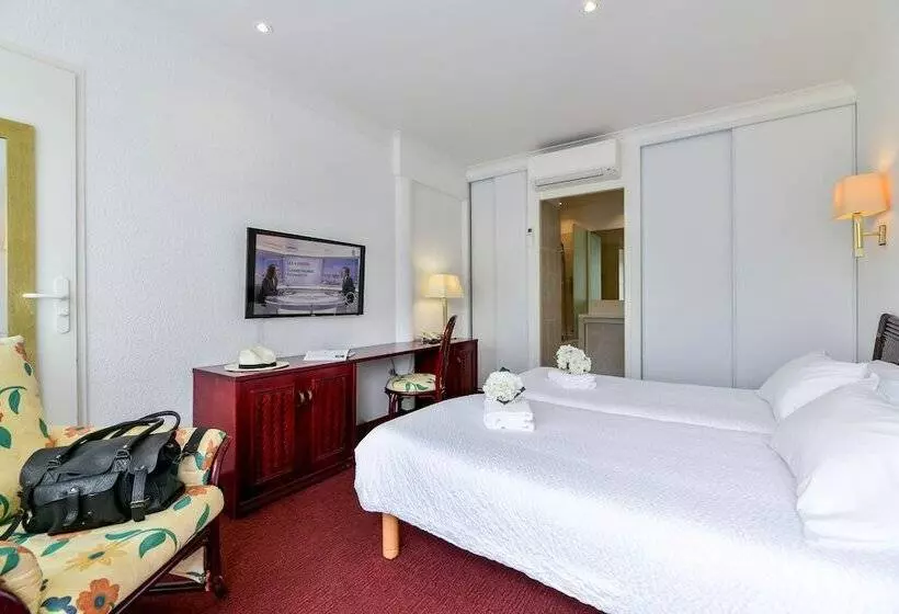 Отель Restaurant La Forestiere