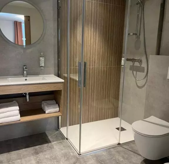 ホテル Hôtel Les Tilleuls