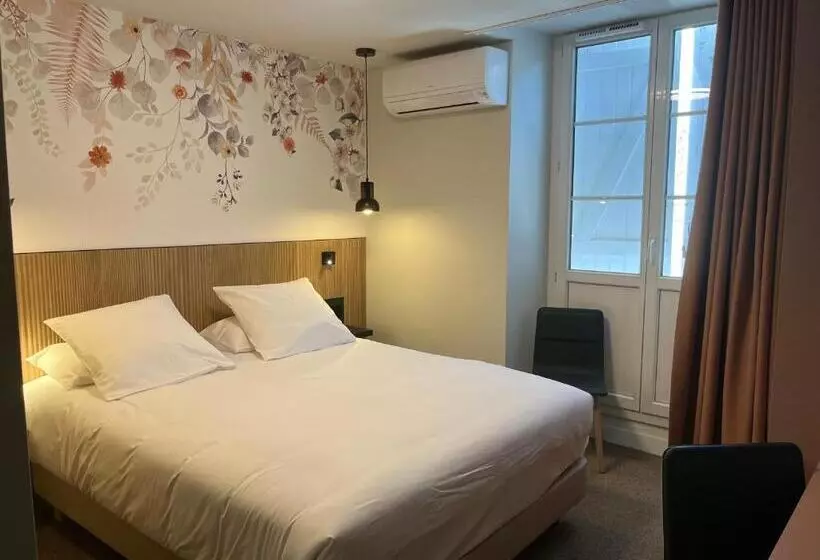 ホテル Hôtel Les Tilleuls