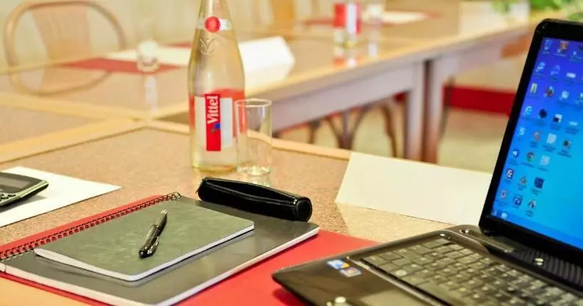 ホテル Hôtel Les Tilleuls