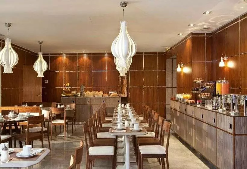 ホテル Jardins Eiffel