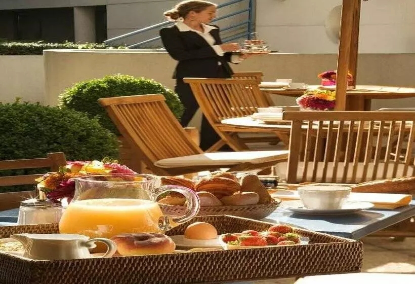 ホテル Jardins Eiffel