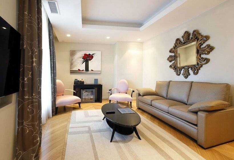 هتل Le Pigonnet Esprit De France